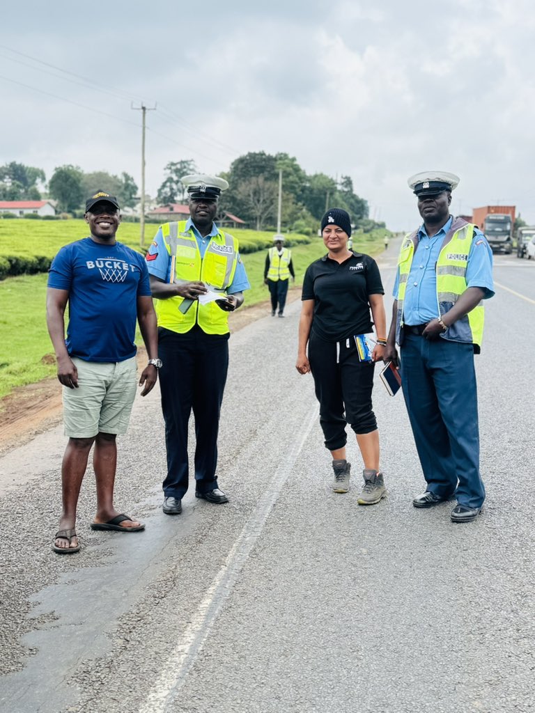 WasswaEmma_'s tweet photo. What is your Experience with Kenyan Traffic police 

Road to Kili Tanzania…Rwenzori Marathon global exhibition https://t.co/bVZ6SriXc4