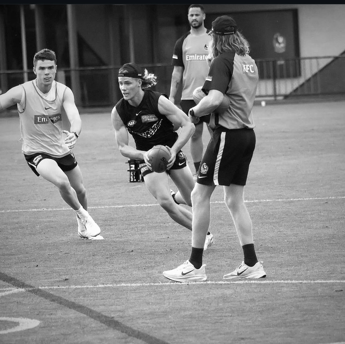 Jen 🖤🤍 tweet media