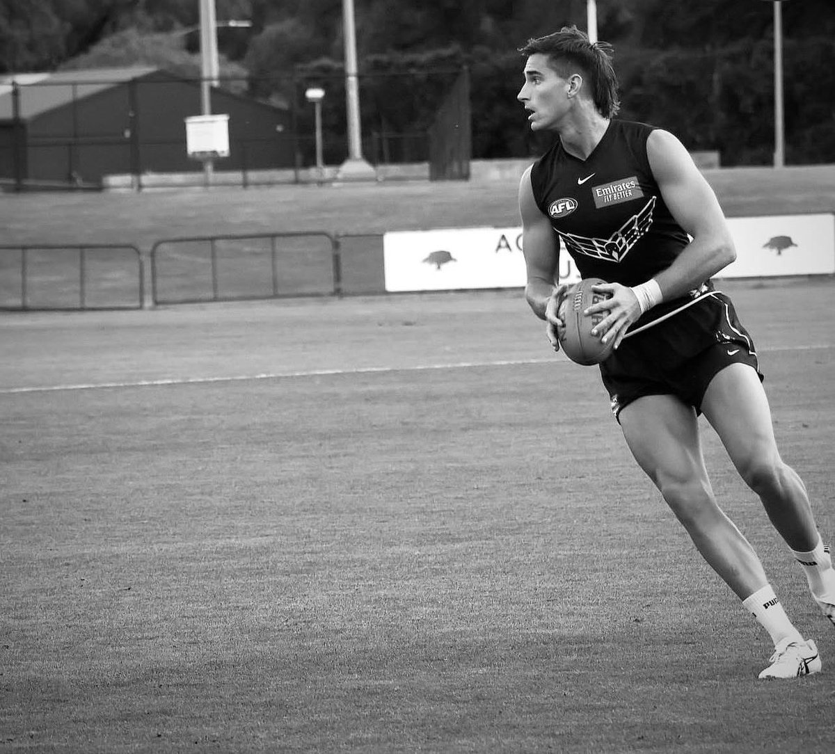 Jen 🖤🤍 tweet media