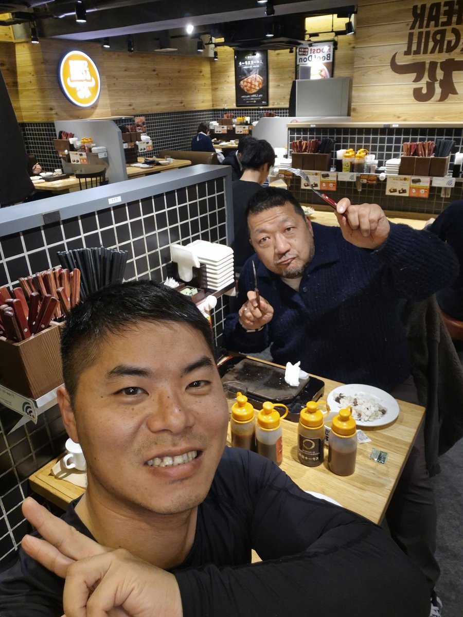 たかふみ tweet media