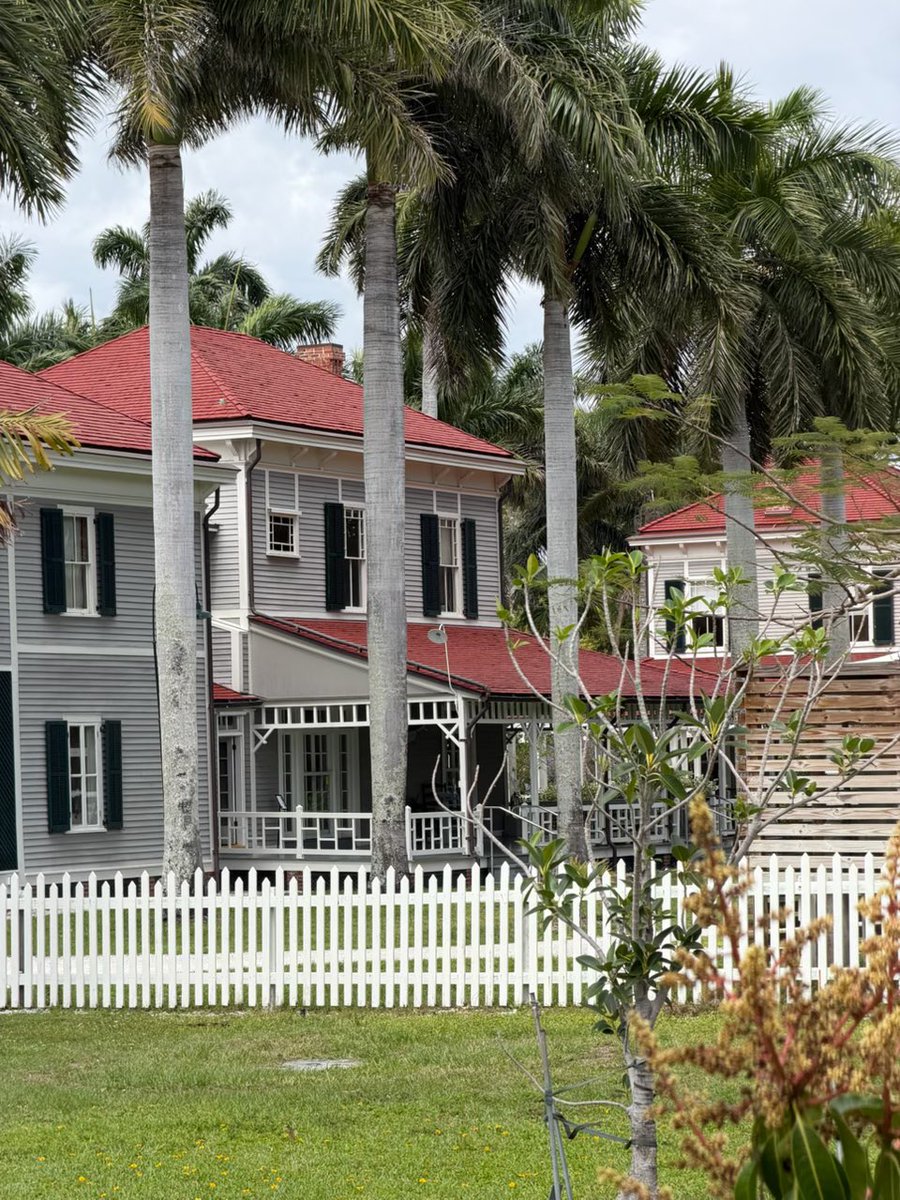 ĊṛÿṗẗöḄïḷḷÿ tweet media