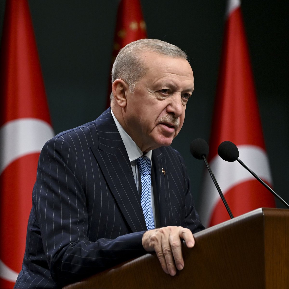 Cyrus Intel tweet media