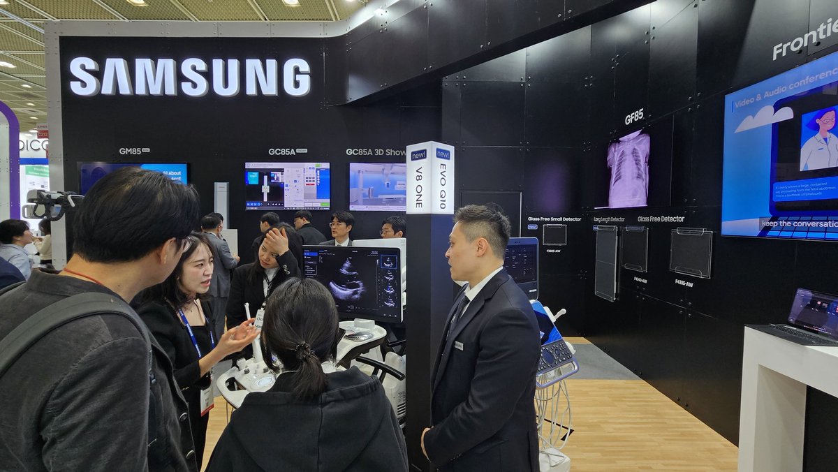 Samsung Healthcare tweet media