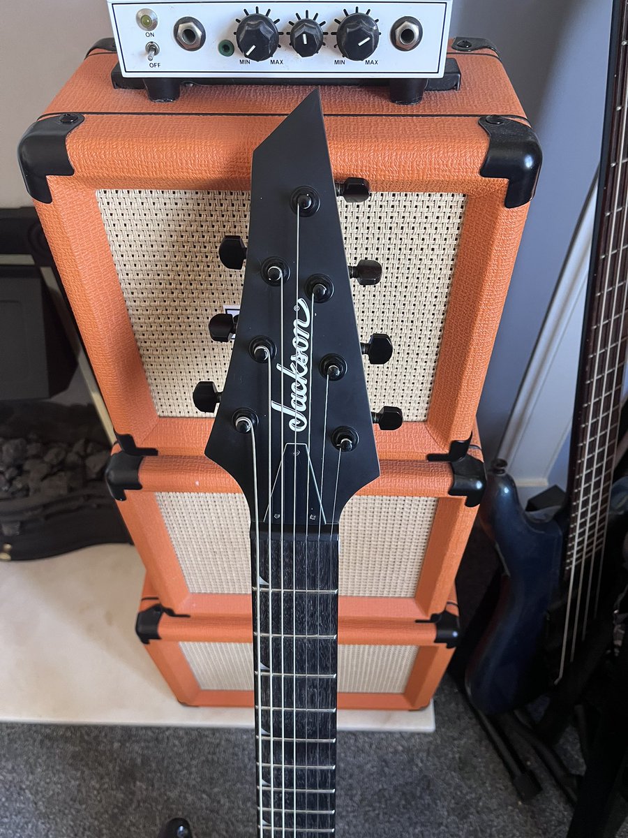 GuitarStuff tweet media