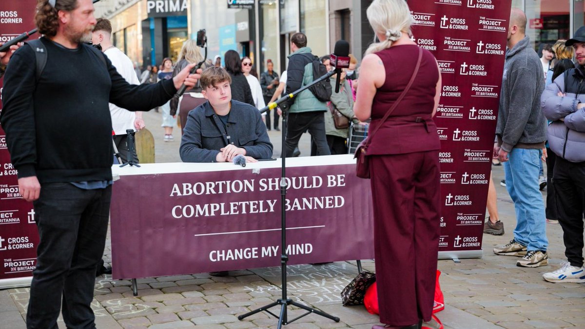 Young Bob tweet media