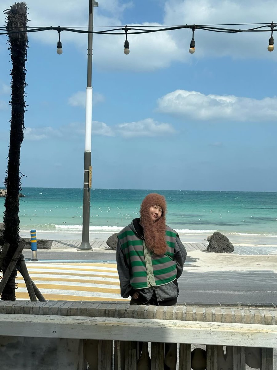 siyeonsm's tweet photo. Whenever I look back on my holiday season, this place is always the first that comes to mind! Jeju filled with unforgettable memories, a touch of magic, and of course, amazing food https://t.co/yPT81B0KFz