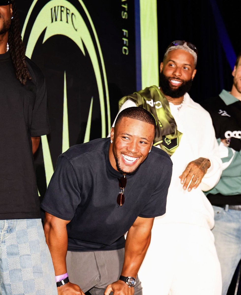 #26 ༉ NOT @SAQUON. tweet media