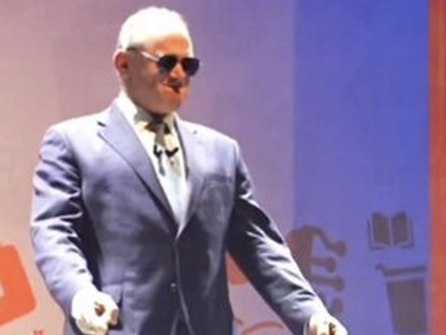 James S🇬🇧 tweet media