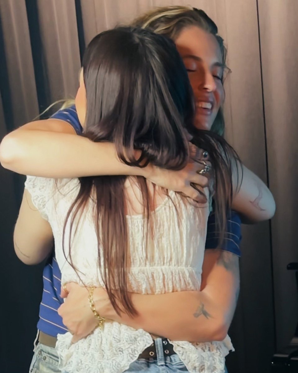 kay 💛 tweet media