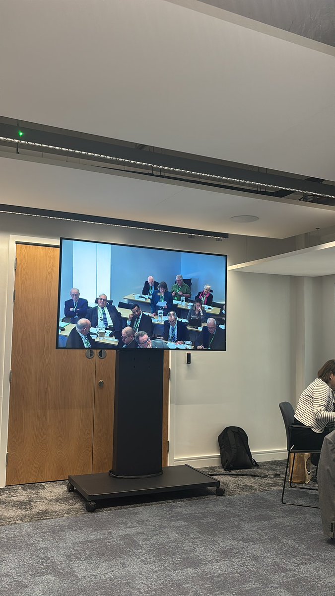 Lauren Monaghan tweet media