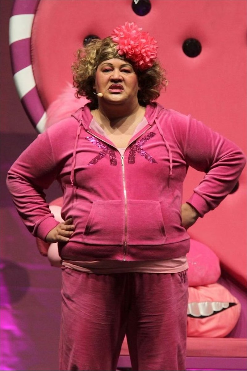 Robin Knapp tweet media