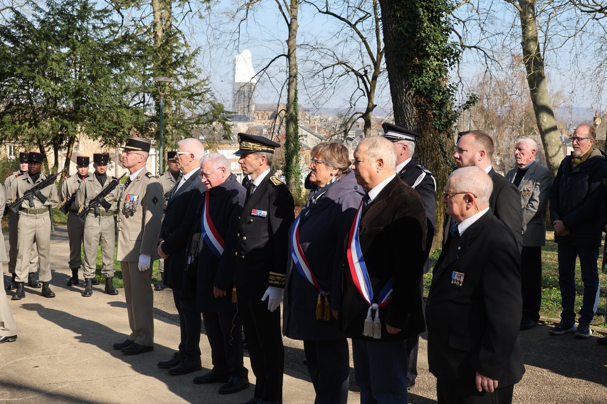 Image de Préfet des Ardennes : #19Mars | Christian CHASSAING, Préfet des Ardennes 🇫🇷🇪🇺,a présidé la cérémonie en mémoire des vi