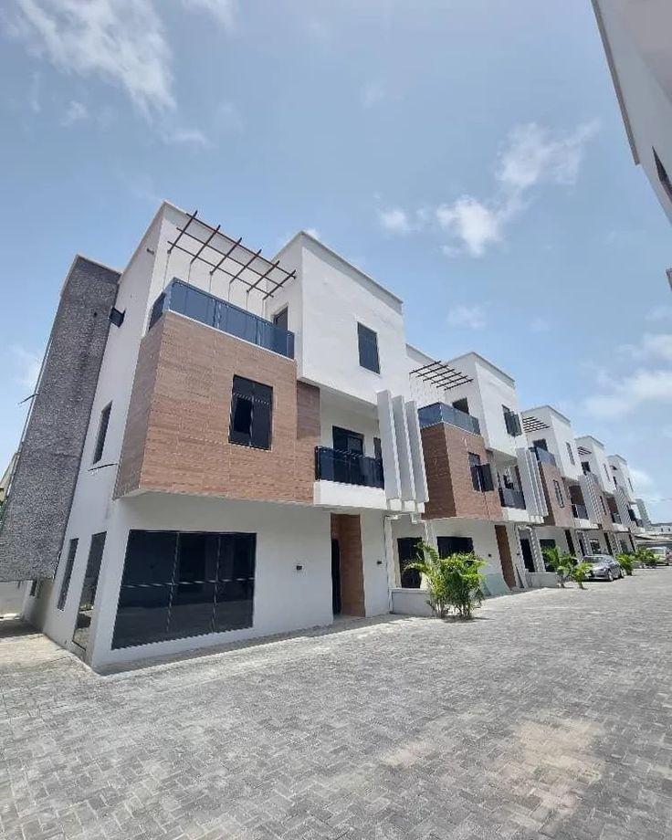 The Sketch Designer tweet media