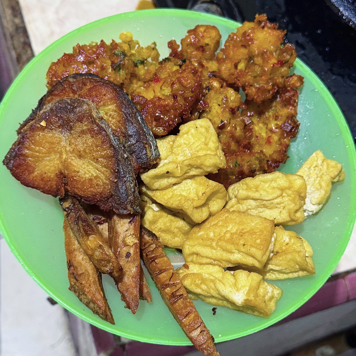 Яizal do tweet media