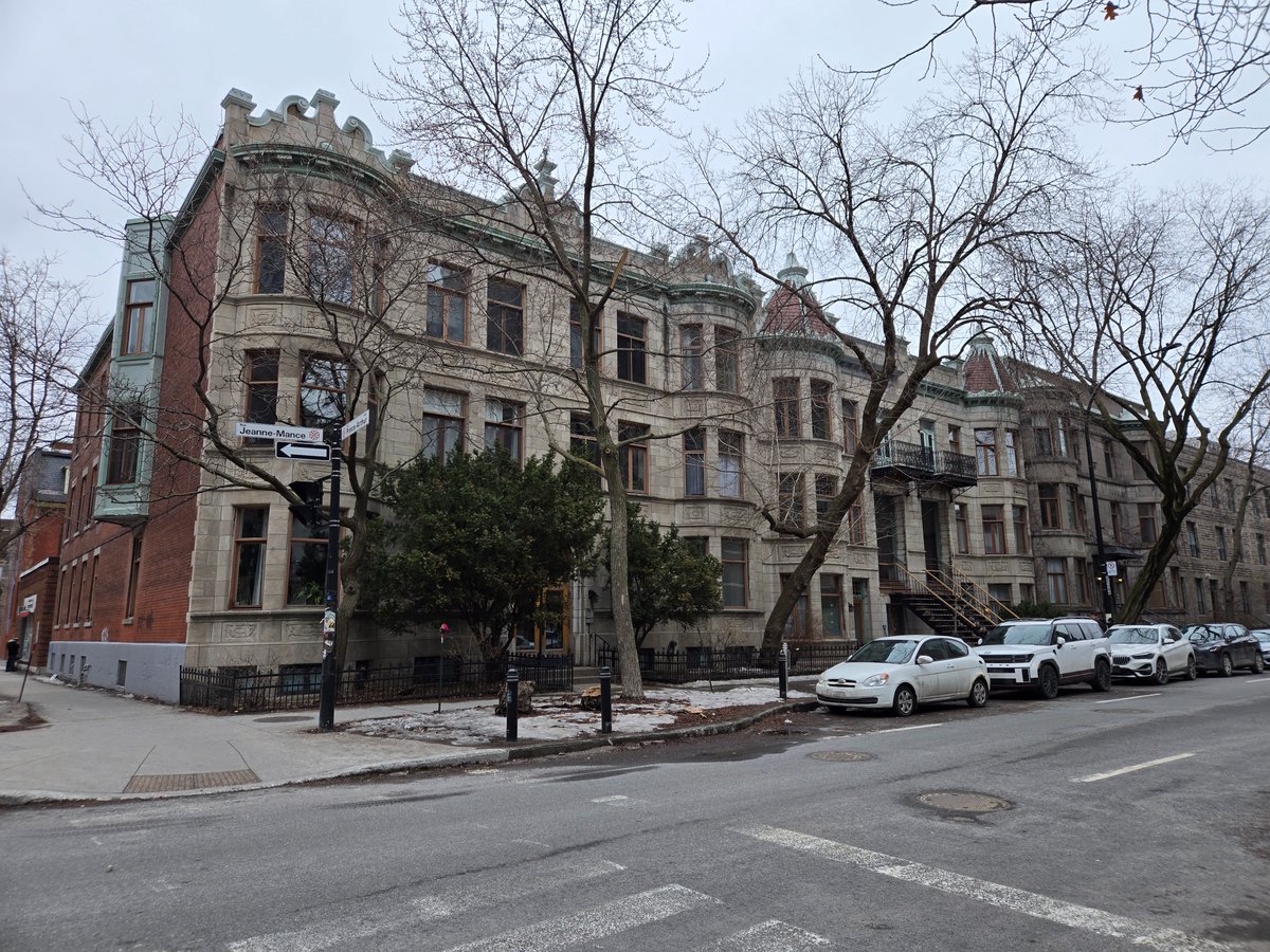 WalkMontreal tweet media