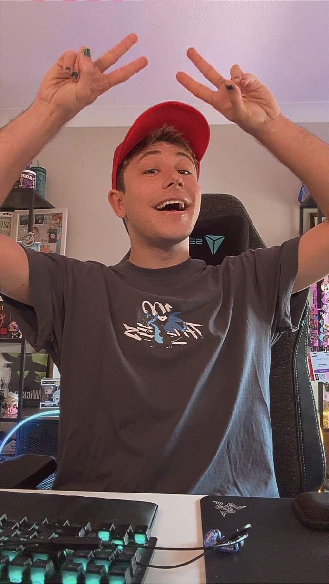 JustRyan tweet media