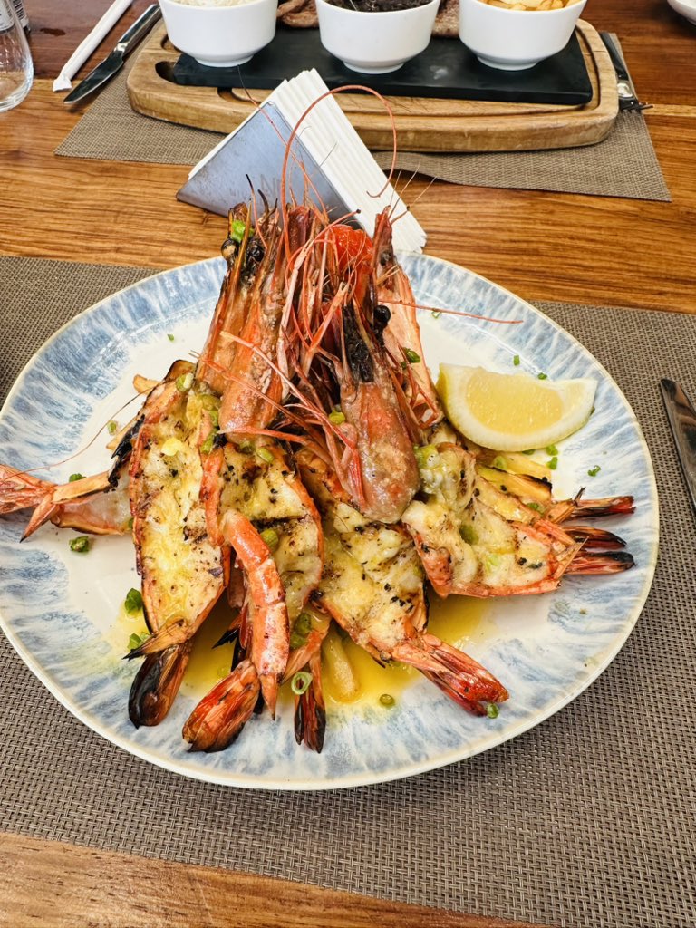 L E R O Y🇿🇦 tweet media