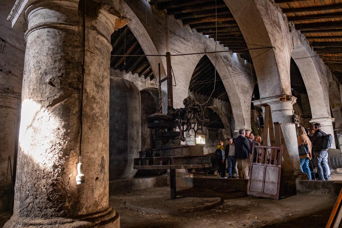 DipuHU's tweet image. 🔵La @DipuHU rehabilitará la histórica #Bodega de las Carrionas para impulsar el #enoturismo en el corazón del Condado
@AytoBollullos 
➕ℹ️ acortar.link/yGJRhv