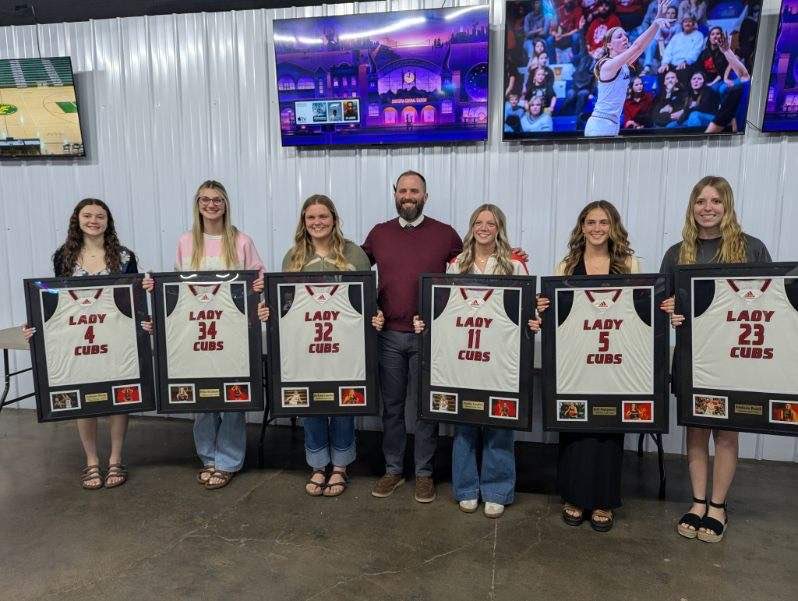 madisonladycubs's tweet image. 🏀 BANQUET 25-26🏀
The Lady Cubs celebrated this group of young ladies last night. Thank you to the Madison Fun Factory for accommodating us! These girls had a great year &amp;amp; the evening was highlighted by letters from our young Lady Cubs to our high school Lady Cubs. Go Lady Cubs!