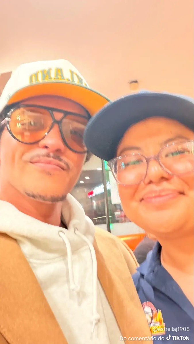 Bruno Mars Access tweet media