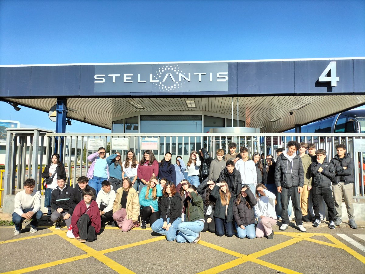 IES Ramón Pignatelli tweet media