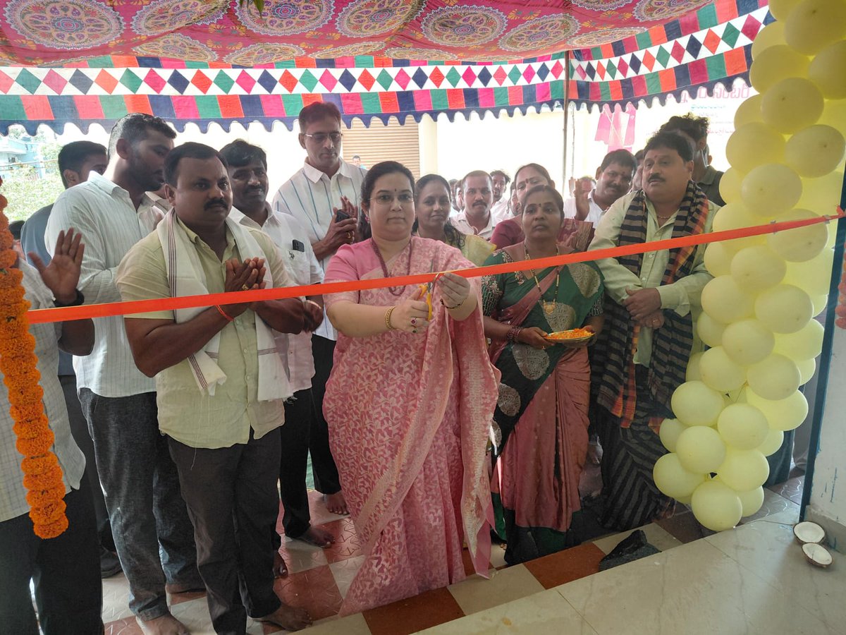 Aditi Gajapathi Raju tweet media