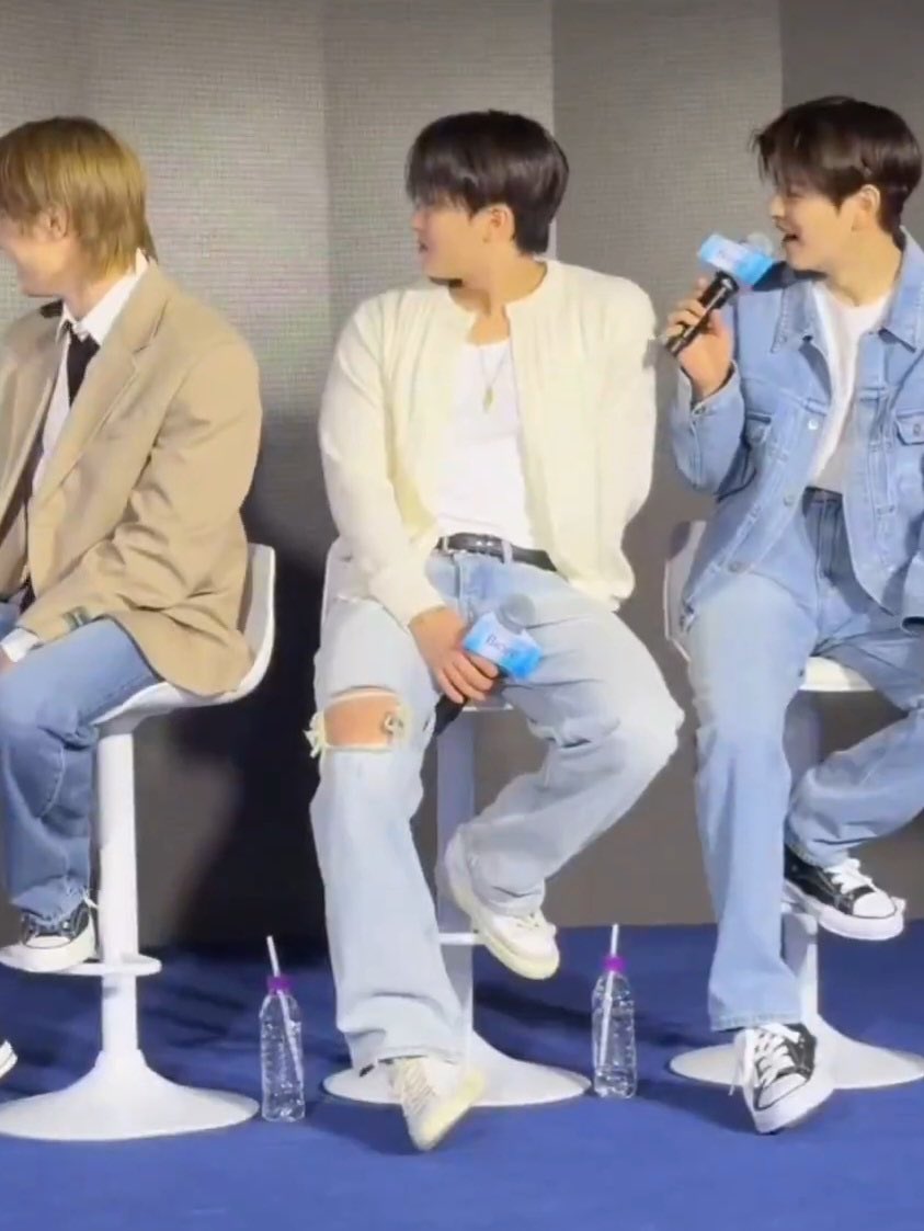 123456🦐 tweet media