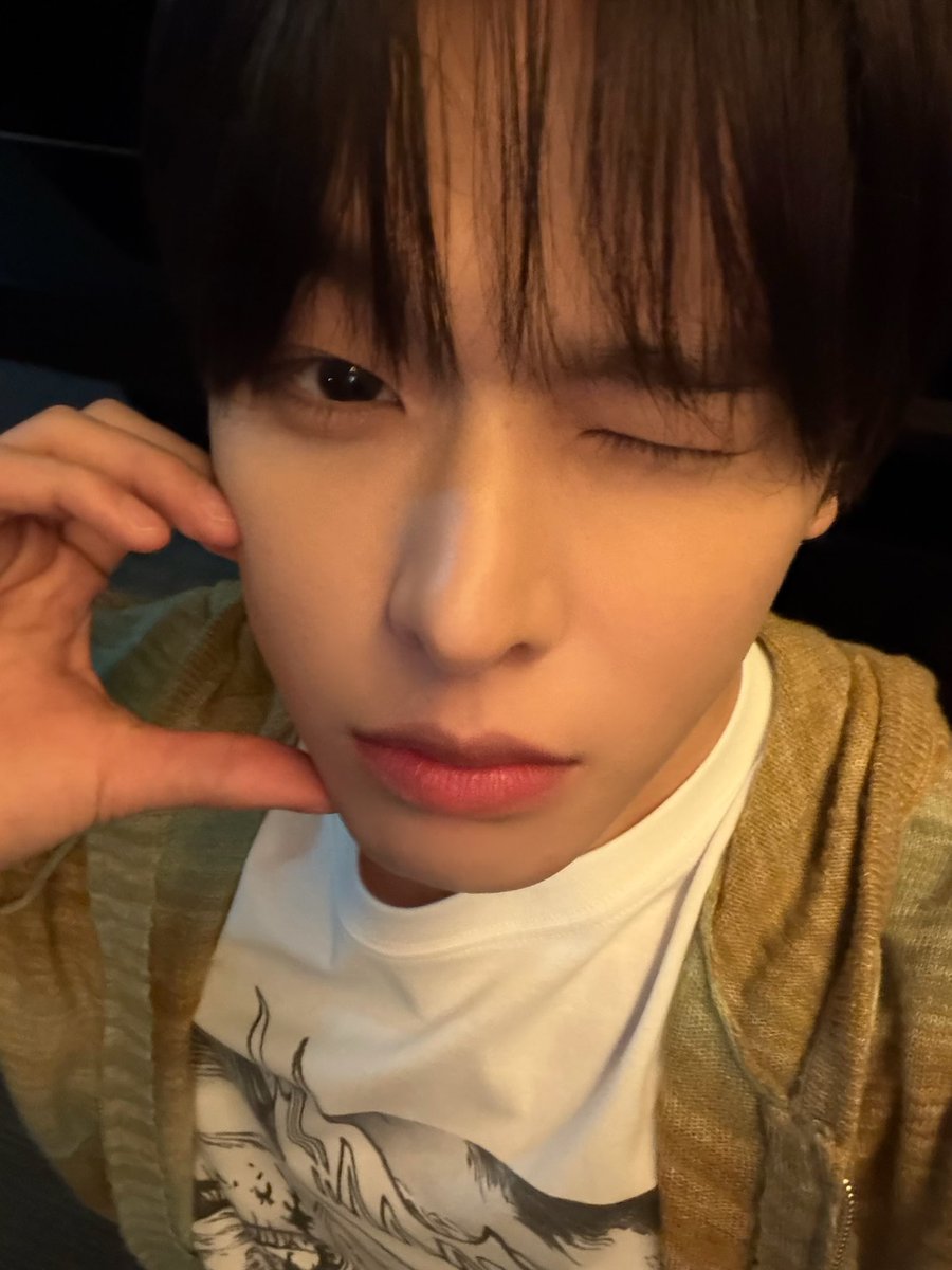 빵이... tweet media