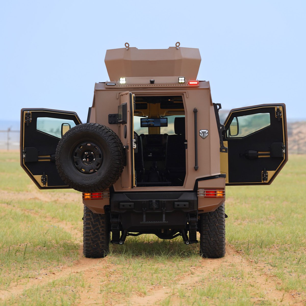 FirmCade's tweet image. The Terrier X by TAG Dynamics is a modern armored personnel carrier designed to deliver protection, mobility, and operational flexibility in demanding environments.

#TAGDynamics #TerrierX #ArmoredVehicle #APC #DefenseTechnology #TacticalMobility #CrewProtection #DefenseEngine
