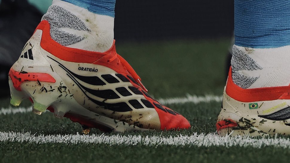 𝟭𝟴𝟵𝟵 tweet media