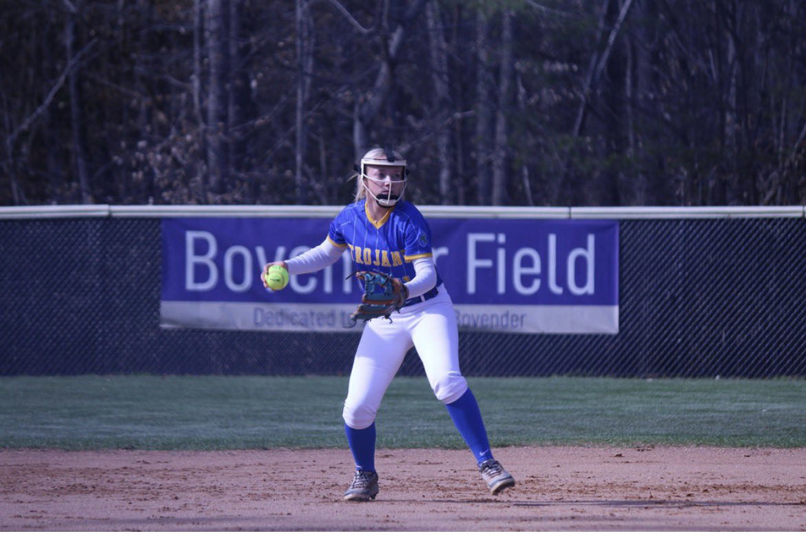 BHorton042712's tweet image. Bomb #3 of the season and the cherry on top was the double play! #GoalDigger #HardWorkPaysOff