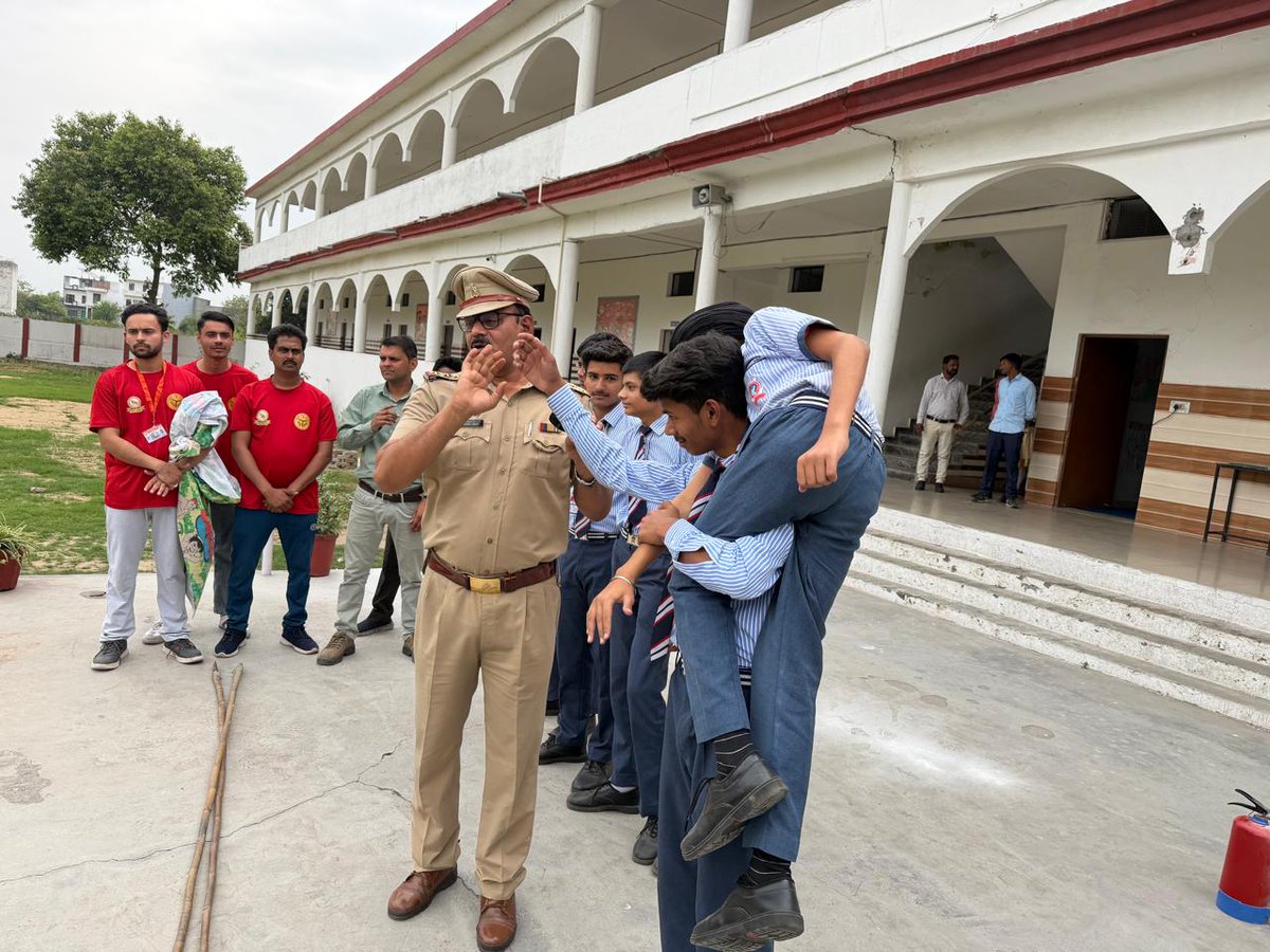 fire and Emergency service muzaffarnagar tweet media