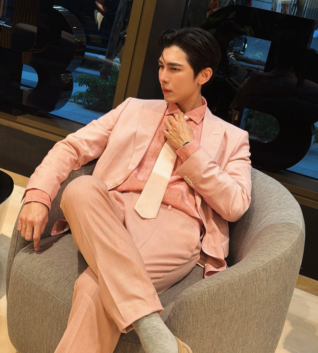 ANNE with Mew 🌈🌸🐼🌙🔮 tweet media