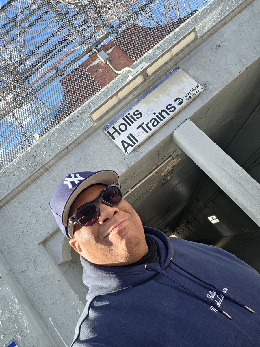 John R. Ross tweet media