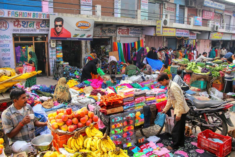 📍Uttar Pradesh
Just came out to buy some groceries from the market &amp; spoke to some people....

Broo It's Ugadi...
Forget oil bath, people here don't even take bath 🤮
