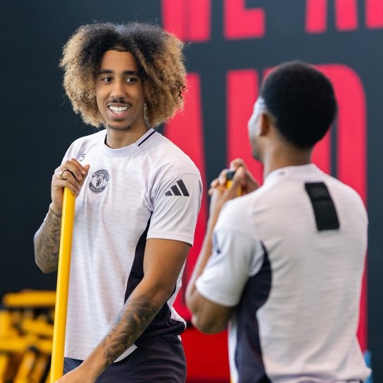 United Update tweet media