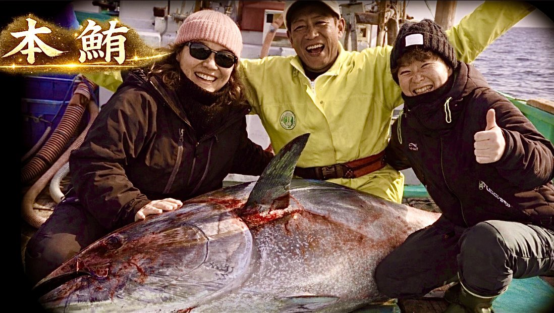 natugorimaru's tweet photo. 団長念願の「マグロ漁撮影」
立派なマグロが釣れました！！

#マグロ漁#マグロ#千葉のマグロ https://t.co/RDMeNC7BsP