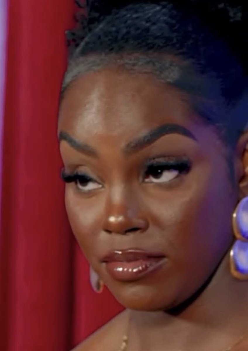 Chocolate tweet media