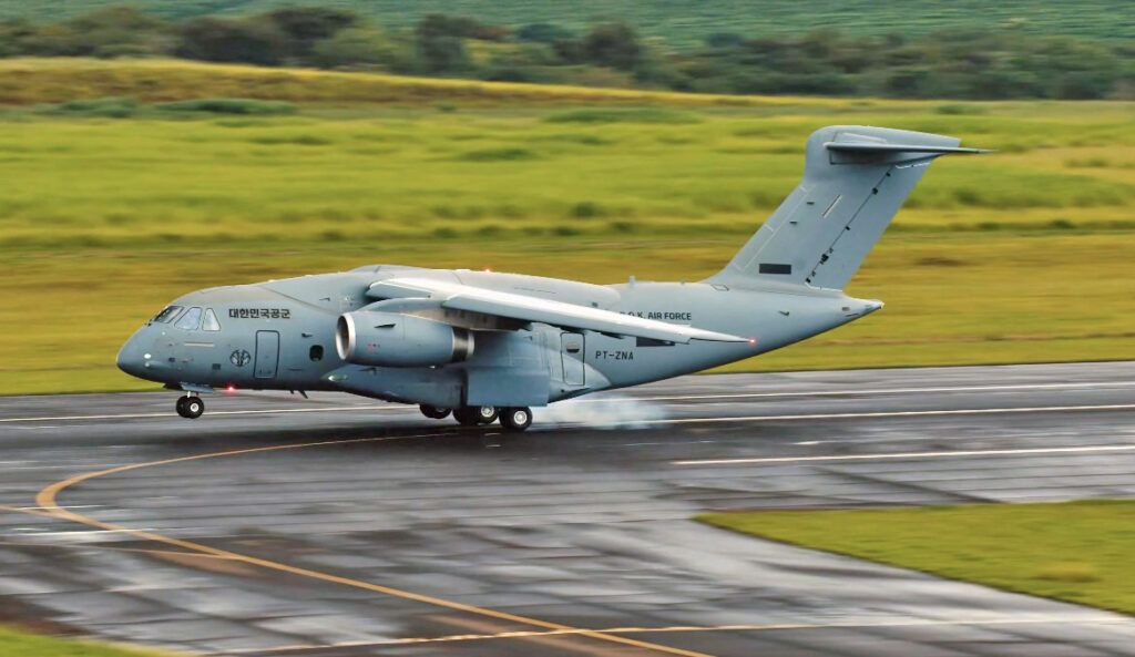 Revista Força Aérea tweet media