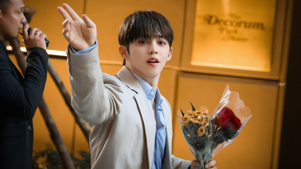 ·OptU·Scoups· tweet media