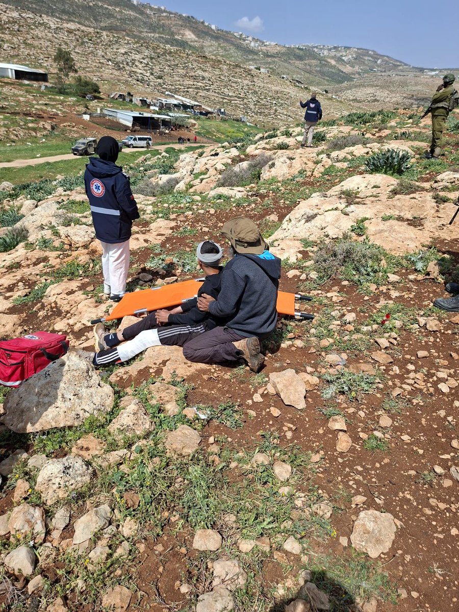 מסתכלים לכיבוש בעיניים tweet media