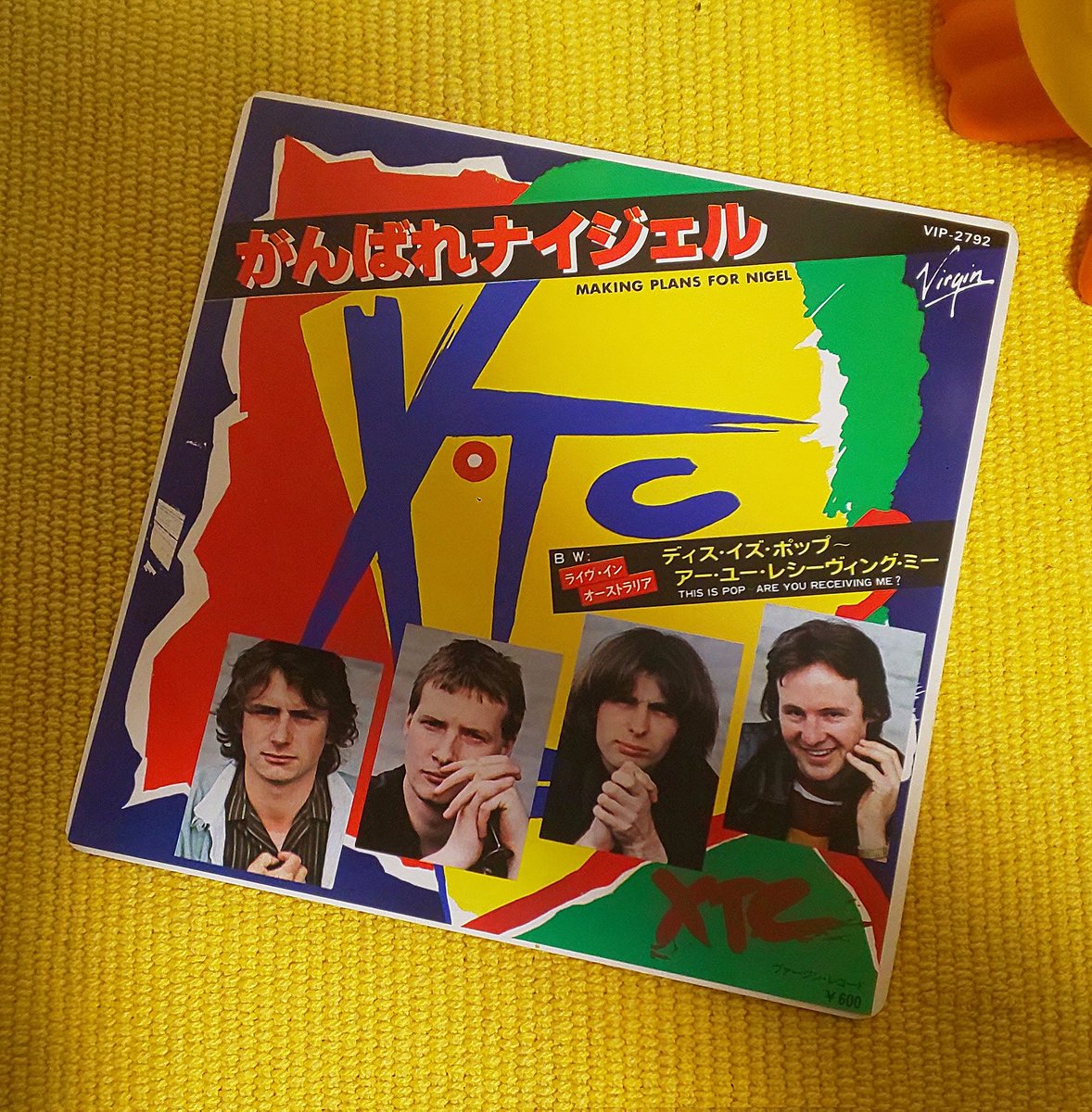 たまぞう tweet media