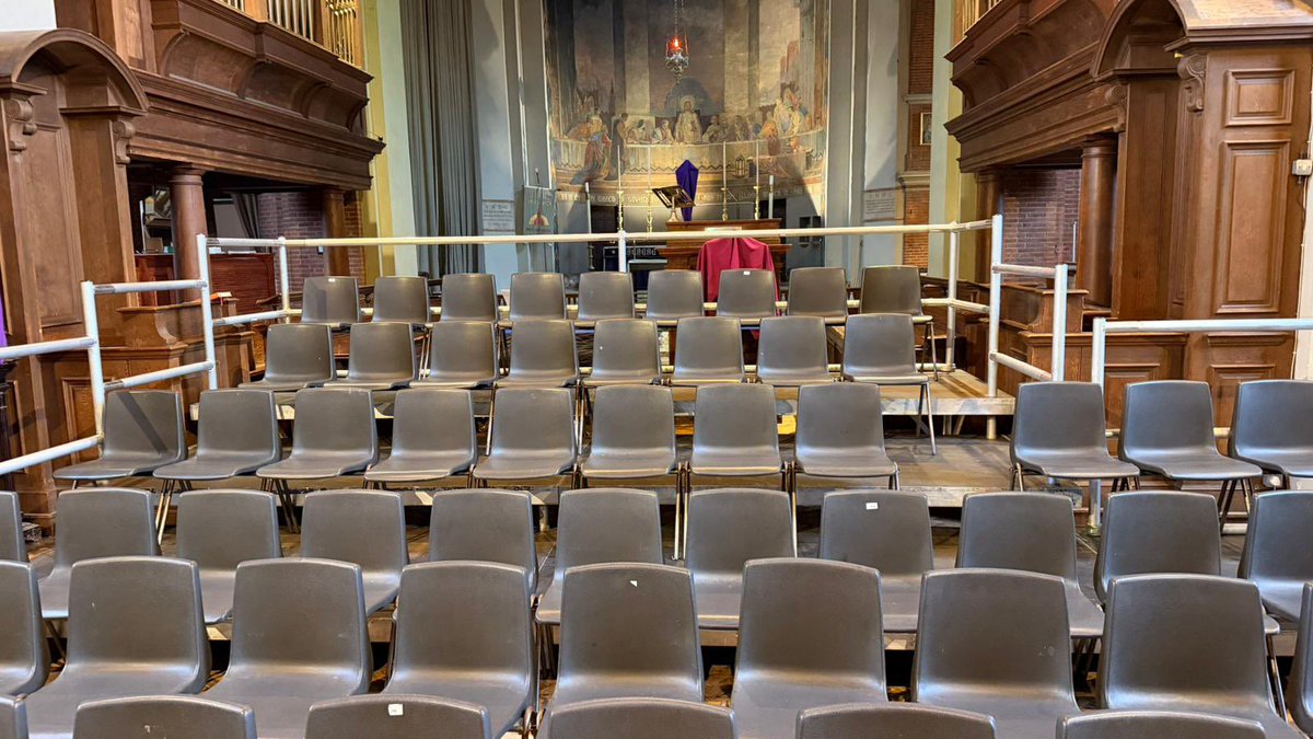 AlistageLtd's tweet photo. We had the pleasure of building this stage configuration for one our amazing returning customers. 

✨🏰This time in a brand new venue 🏰 ✨

Highgate Choral Society always put on a magical performance. 

We can’t wait to see what the future holds ✨🙌🏽

#alistageltd #stagehire https://t.co/hZCaGYTahN