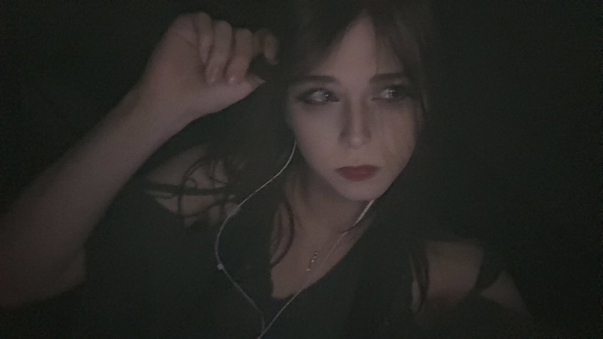 rena ✮ tweet media