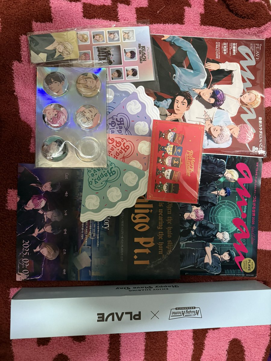 늦은 3주년 기념 이벤트

-방법은 RT, 추후 당발시 스밍여부 확인
-택배비 부담 가능하신분. 국내한정.
-미개봉 앨범 + 앙앙 잡지 2권(특전 잃어버림)+엑스블러쉬 잡지특전(잡지 스크랩 후 버려서 없습니다...)+2주년 팝업특전 케이크(💗케이크 당시에 없었음)+십카페엽서
-당발일자:3/29