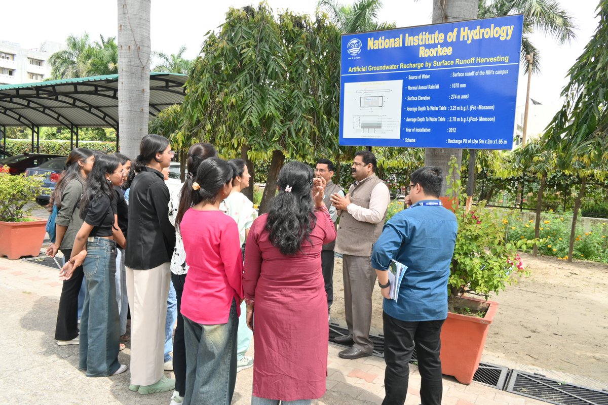 NIH_Hydrology's tweet photo. The students toured key facilities, including the HI Laboratory, Soil Water Laboratory, Water Quality Laboratory, Hydromet Observatory, and the Rainwater Harvesting System. Dr. Ravindra Kale (Scientist-E & OIC, Hydromet Observatory), Dr. Pingale, and Dr. Kalzang (Scientist-C & Alternate OIC, Water Quality Laboratory) explained the instruments, their applications, and their importance in water resource assessment and management. The students gained hands-on experience in water quality and quantity assessment techniques, as well as hydrological field measurements.