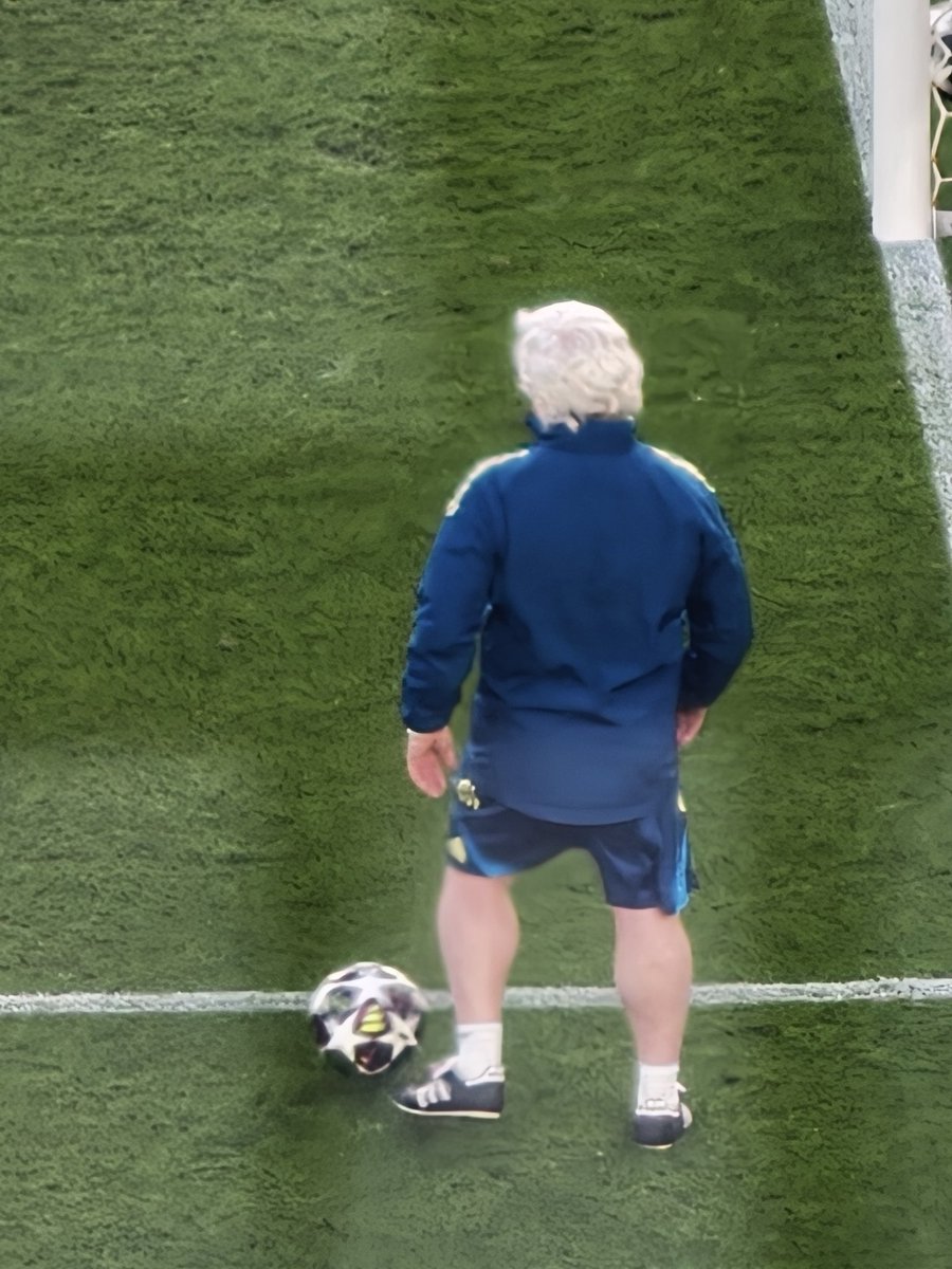 Asim Chaudhry tweet media