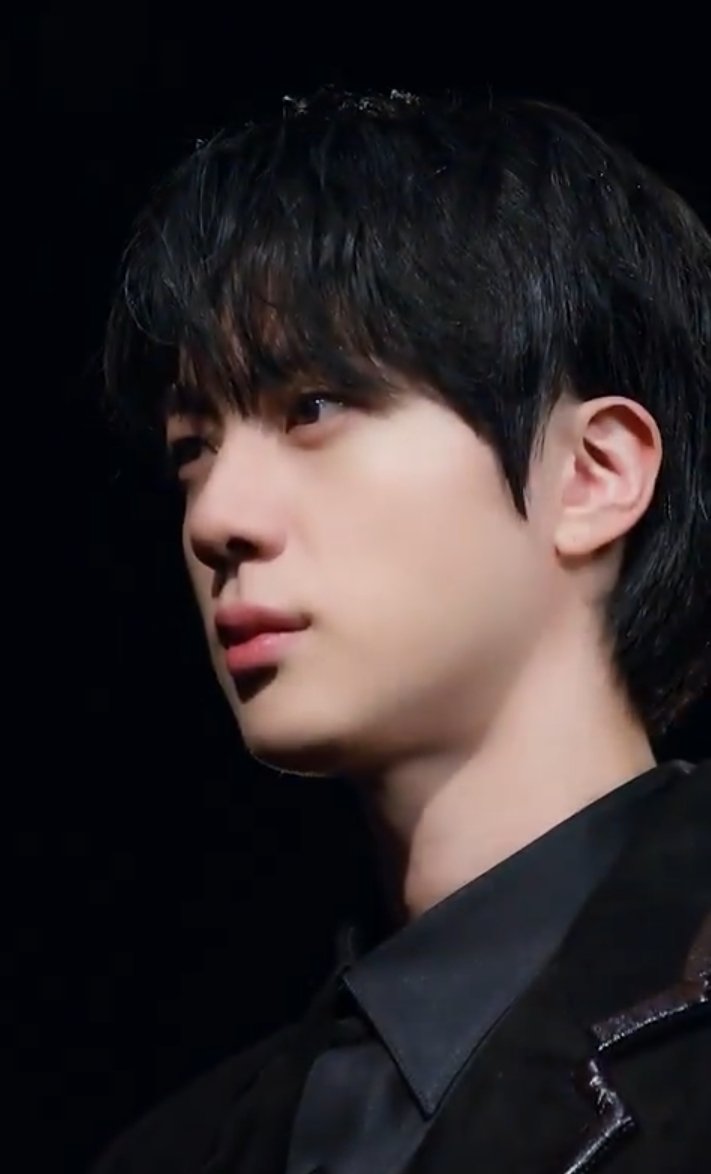 Molly 몰리 🍎 (slow) tweet media