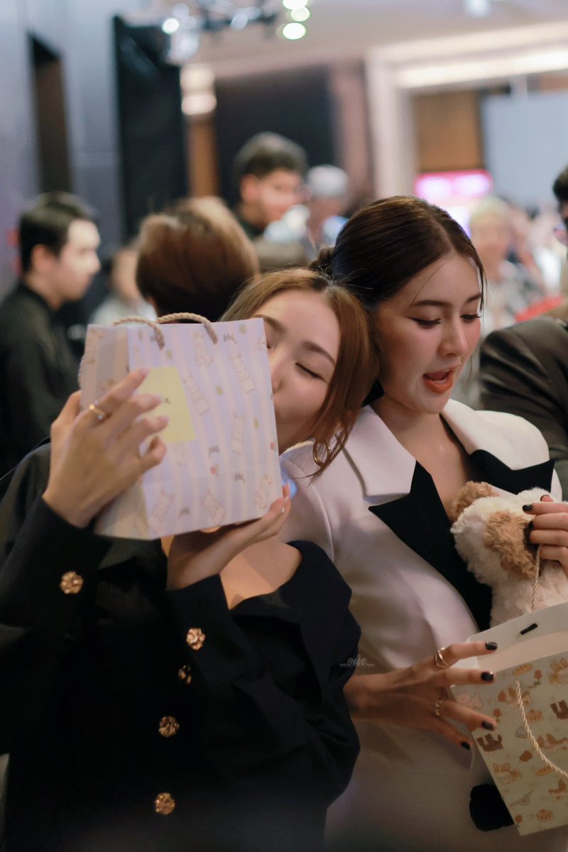 elenaaa_oin's tweet photo. Every day by your side is like a gift. 🎁

18/03/2026 Hong Kong

#TungpangJessie
#Tungpangpl
#Jessienatsiya https://t.co/O5Rv4F0zgv