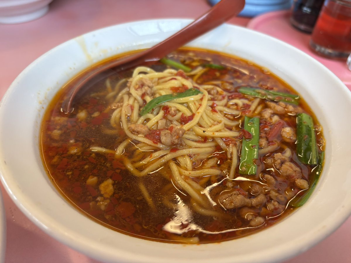 「台湾ラーメン」という食べ物があります。
台湾にはないそうです。
輸出するのはまぜそばまでにしといてほしいと思います。
あんな激しい食べ物に台湾と名付けて台湾に送り出すなんて申し訳なさすぎてできません😫